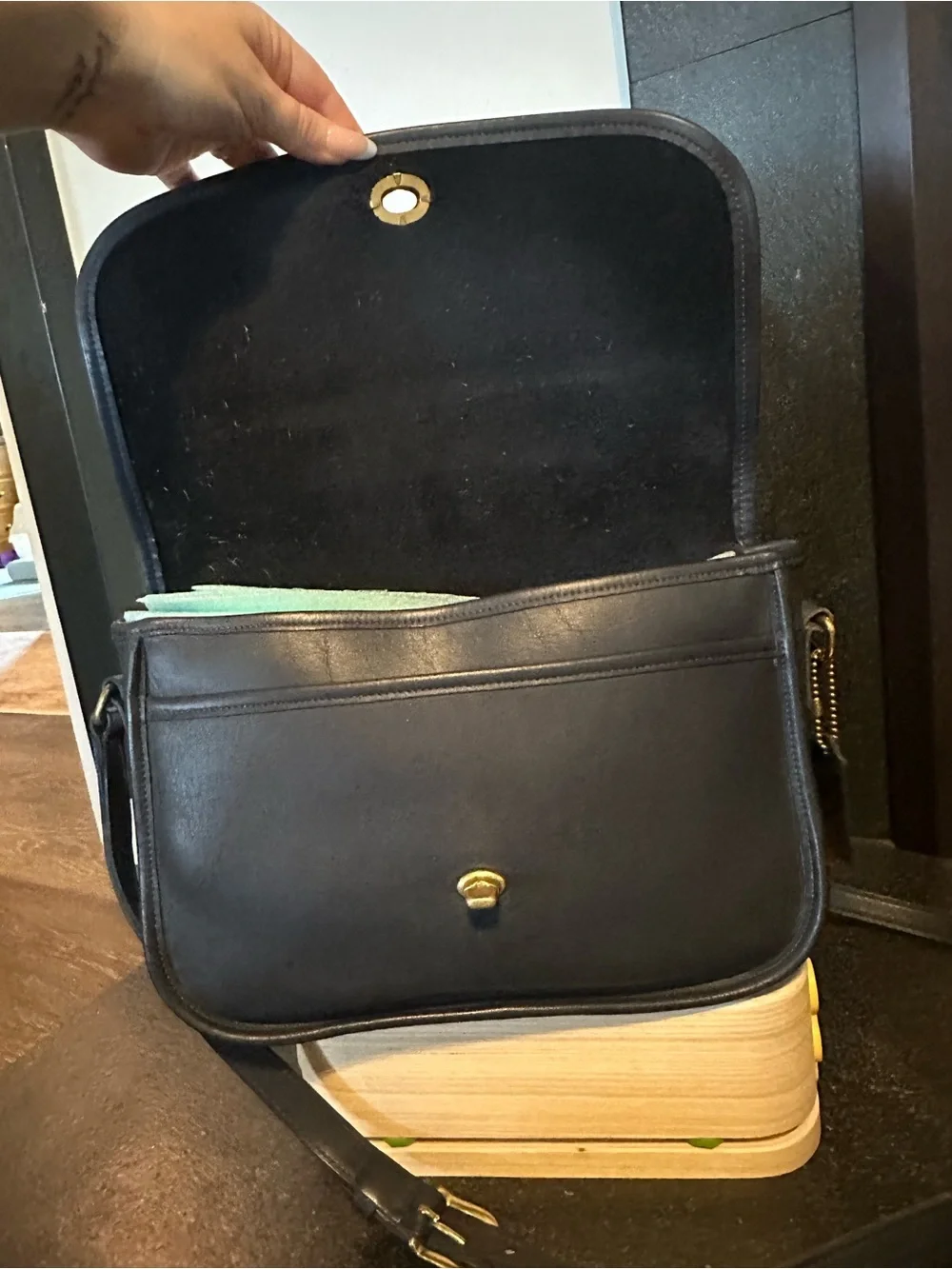 Vintage Coach City Bag (Style 9790) in navy blue